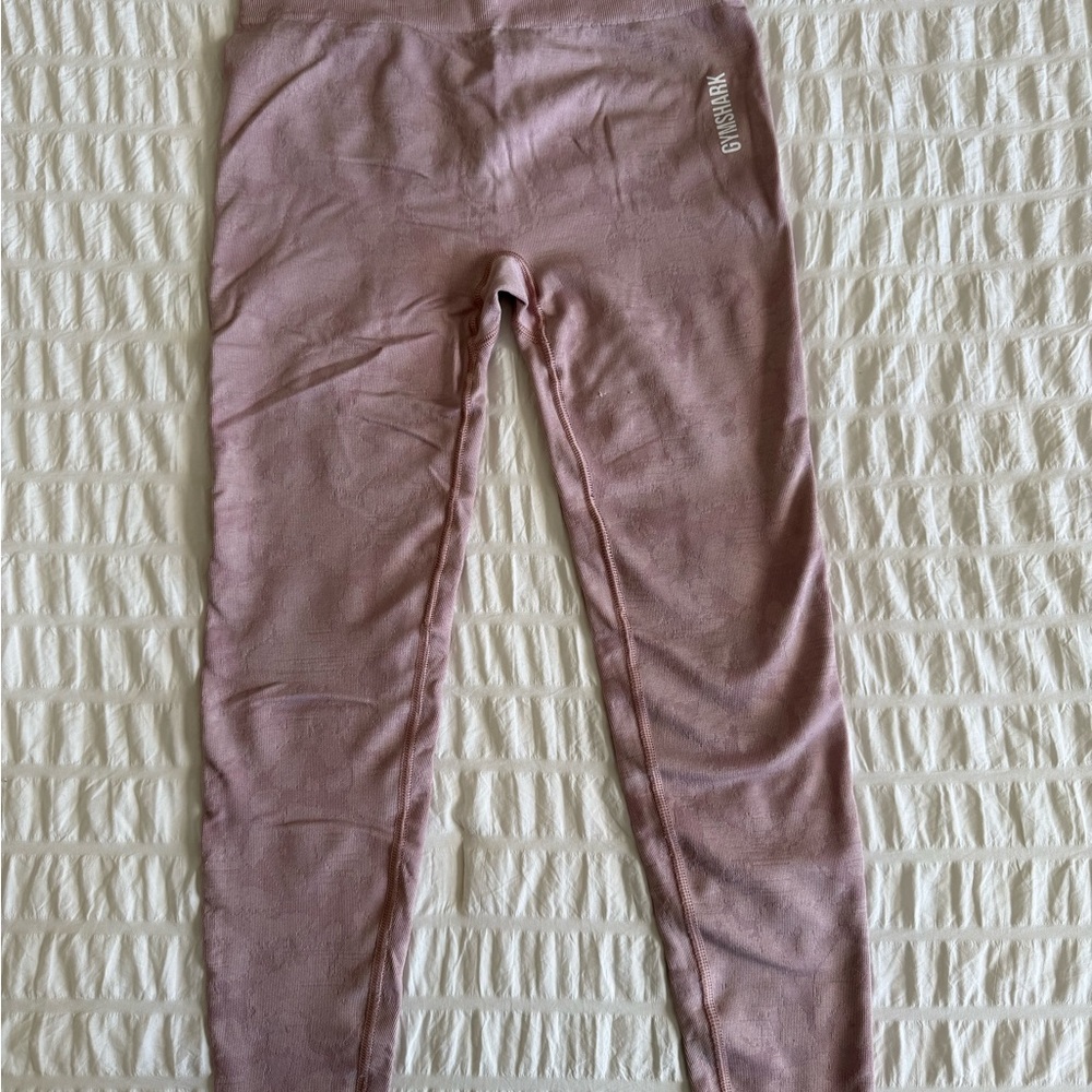 Gymshark Camo Blush Leggings